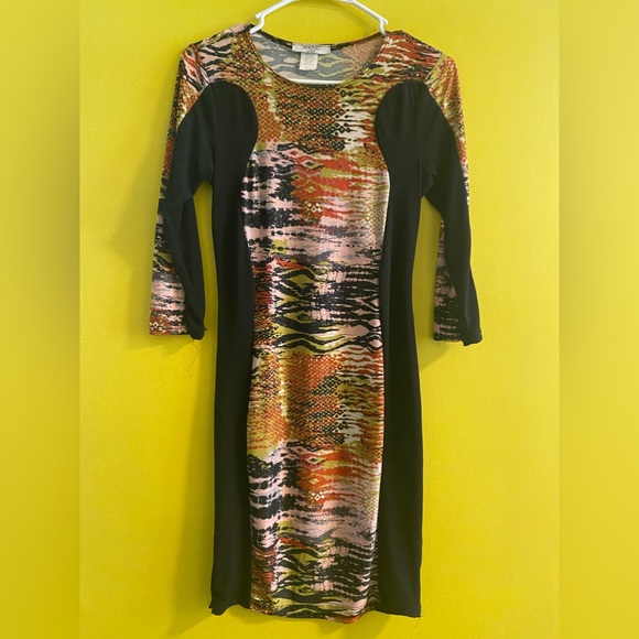 Weekend little dress - Picture 1 of 2